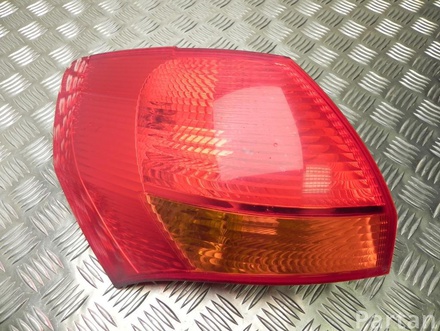 924011P000.jpg Kia Venga 2011-2019 N/S/R Outer Tail Lamp - Image 1