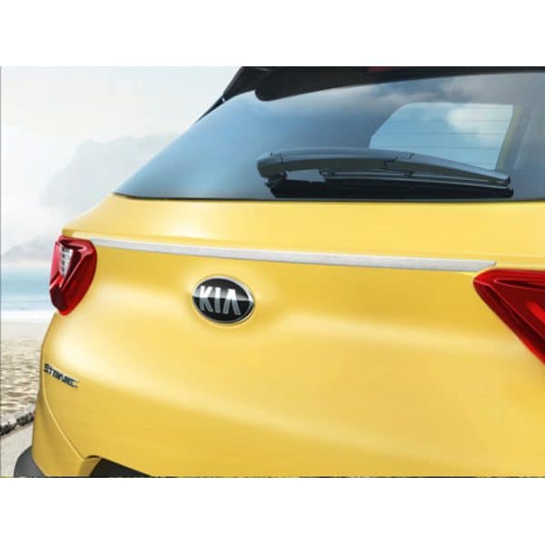 H8491ADE60ST-Tailgate-TrIm-Line-600x600-1.jpg Stonic High Gloss Stainless Steel Tailgate Trim Line 2017 Onwards - Image 1