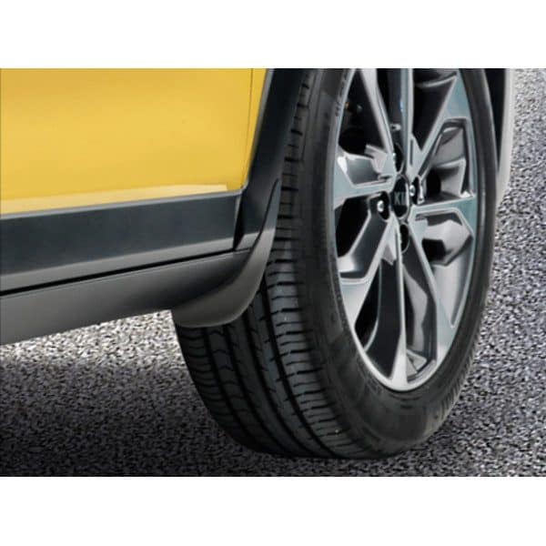 H8F46AK100-Mudguard-Kit-Front-600x600-1.jpg Kia Stonic (2017-Onwards) Front Mudguards - Image 1