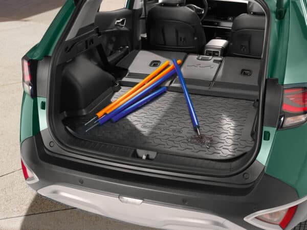 R2128ADE00E_1024x1024-600x450-1.jpg Kia Sportage 2022-Present Boot Liner Extension - Image 1